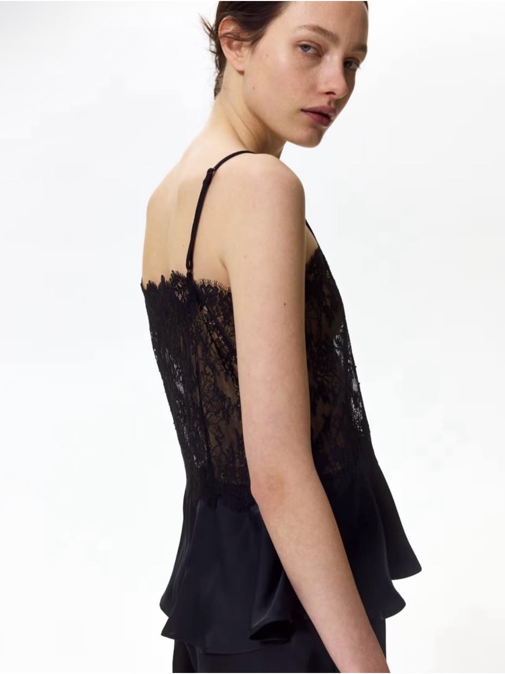 BNWT - Black H&M Women’s Lace Camisole Top (Size Small)